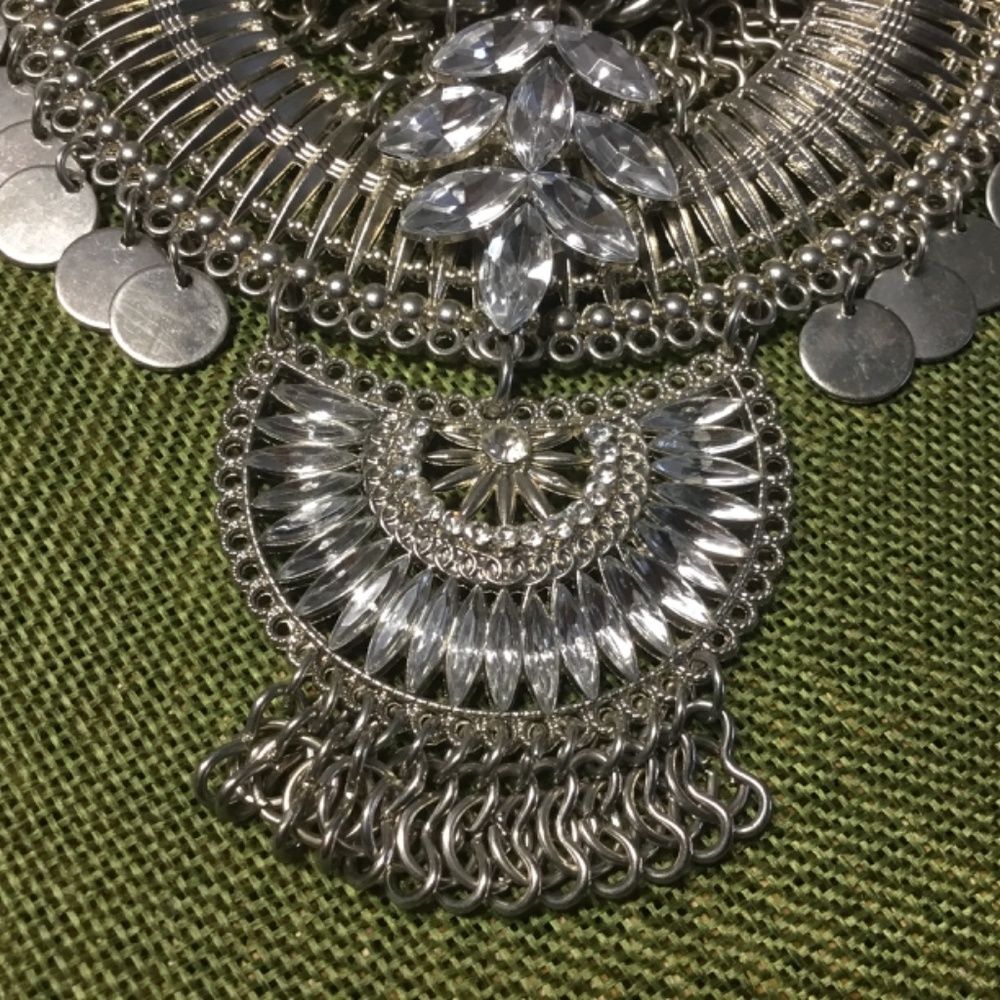 Prom/Wedding Rhinestone Collar Necklace - Picture 12 of 13